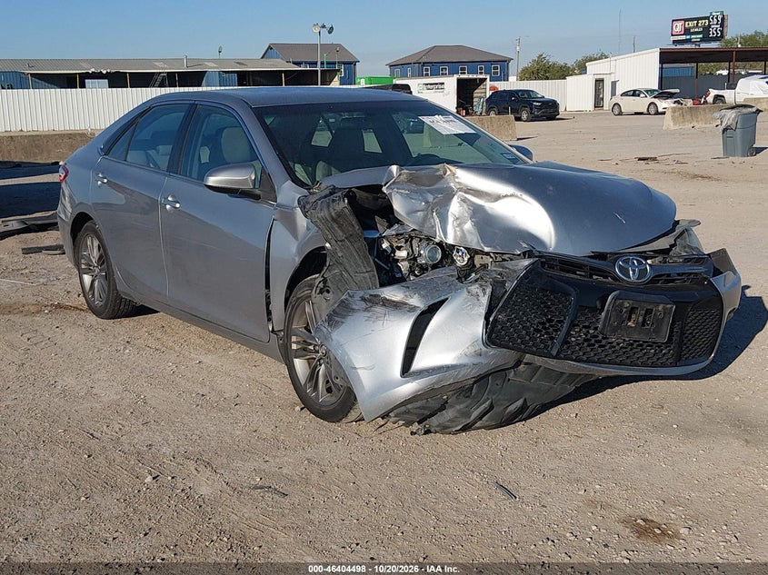 2015 TOYOTA CAMRY SE