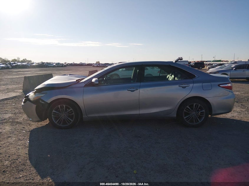 2015 TOYOTA CAMRY SE · Photo 14