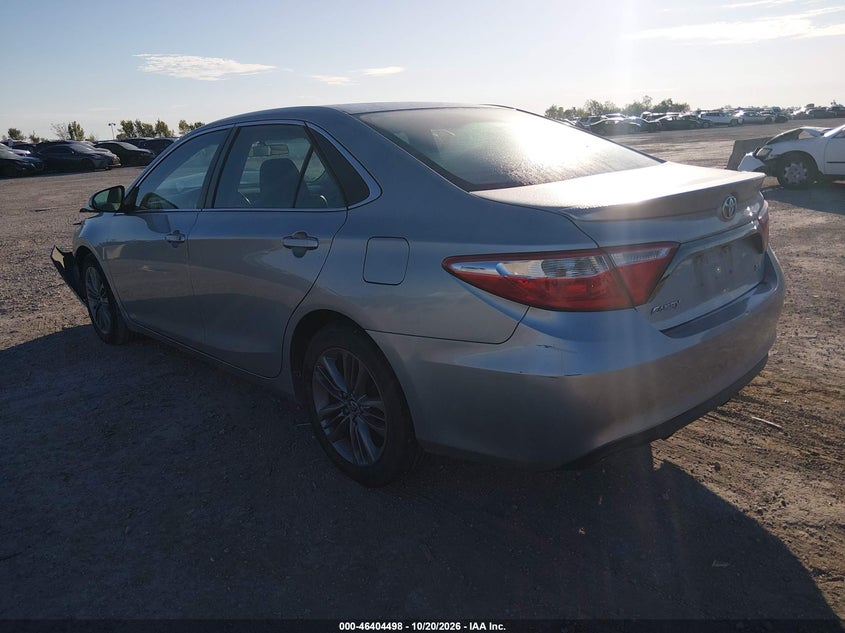 2015 TOYOTA CAMRY SE · Photo 3