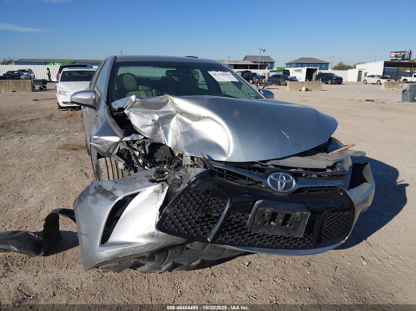 2015 TOYOTA CAMRY SE · Photo 6