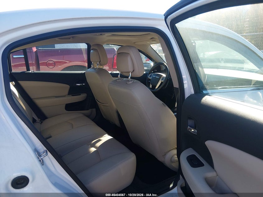 2014 CHRYSLER 200 LIMITED · Photo 8