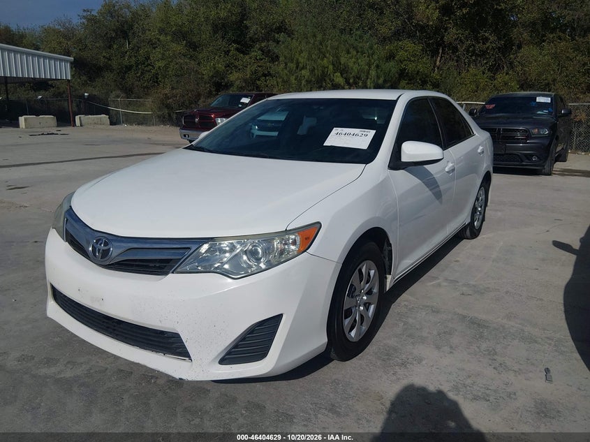 TOYOTA CAMRY