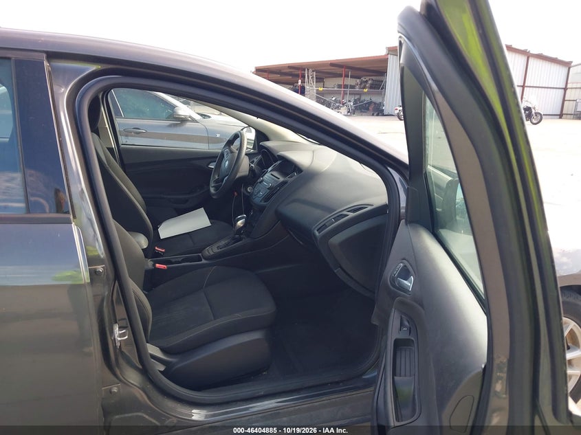 2015 FORD FOCUS SE · Фото 5