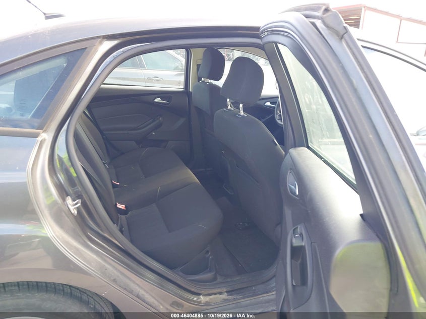 2015 FORD FOCUS SE · Фото 8