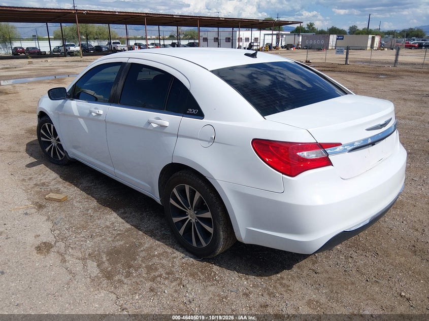 2014 CHRYSLER 200 LIMITED · Фото 3