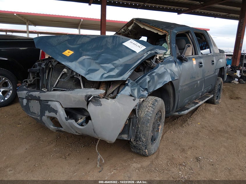 2002 Chevrolet Avalanche 1500, Unknown, IAAI, VIN 3GNEC13T02G282414 — photo 2