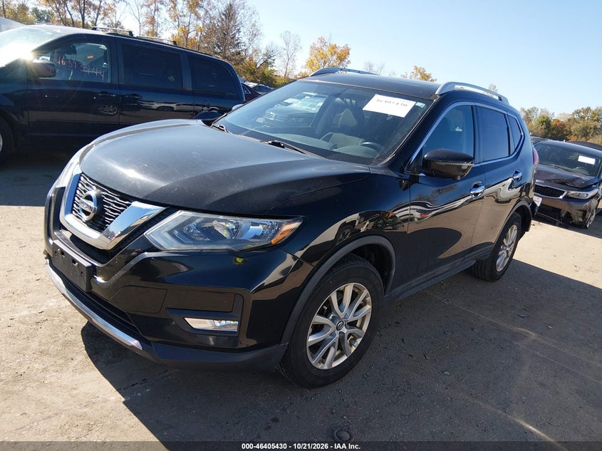 2017 Nissan Rogue S/Sl/Sv, Удар сзади, IAAI, VIN 5N1AT2MV6HC736508 — фото 2