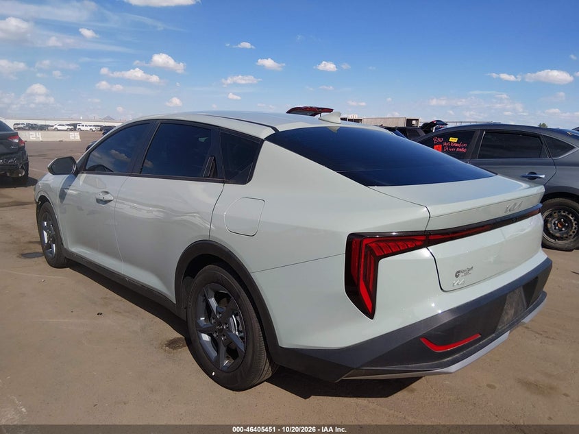 Vin: 3kpft4de8te365195, lot: 46905809, kia k4 lxs 20263