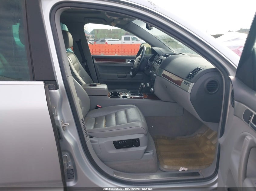 2006 VOLKSWAGEN TOUAREG V8 · Фото 5
