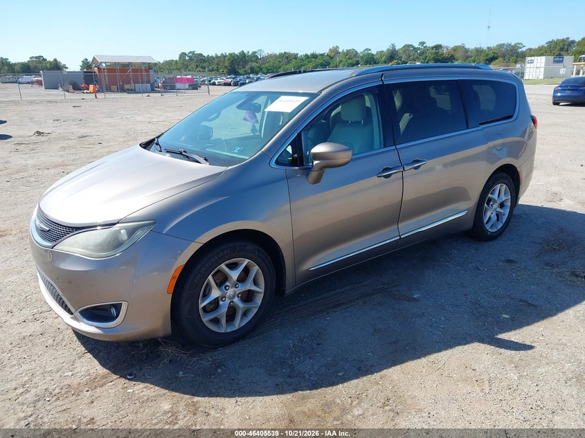 Vin: 2c4rc1eg1hr782630, lot: 46905897, chrysler pacifica touring-l plus 20172