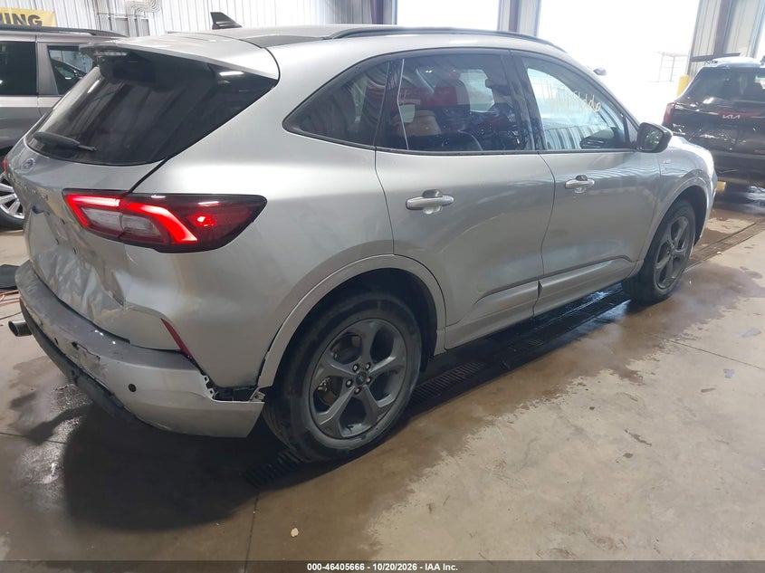 Vin: 1fmcu9mn3pua09740, lot: 46906024, ford escape st-line 20234