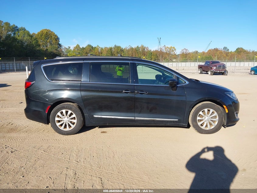 2017 CHRYSLER PACIFICA TOURING-L · Фото 13