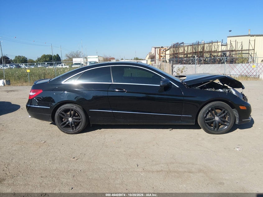 2013 MERCEDES-BENZ E 350 · Photo 13