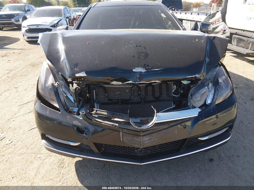 2013 MERCEDES-BENZ E 350 · Photo 6