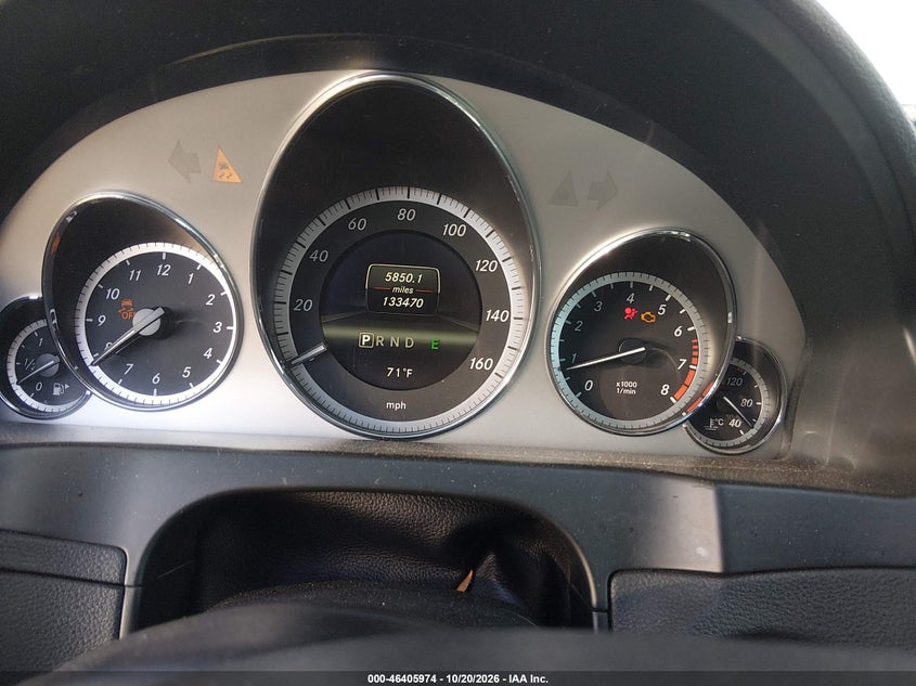 2013 MERCEDES-BENZ E 350 · Photo 7