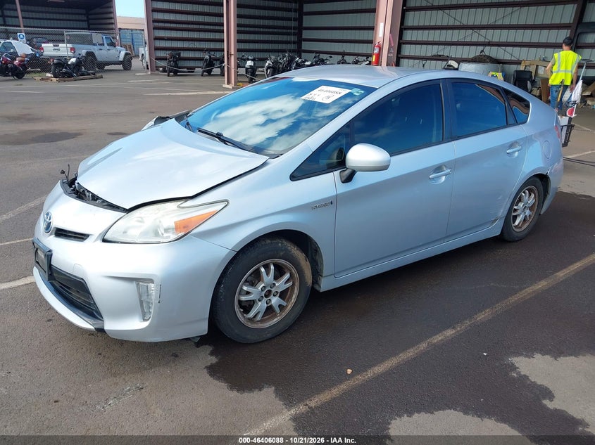 Vin: jtdkn3du8d5540360, lot: 46906446, toyota prius five/four/three/three se/two 20132
