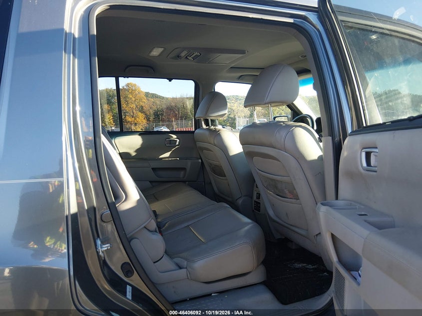 2011 HONDA PILOT TOURING · Фото 8