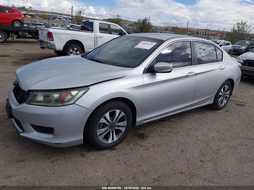 2013 Honda Accord Lx, Normal Wear & Tear, IAAI, VIN 1HGCR2F39DA089617 — photo 2