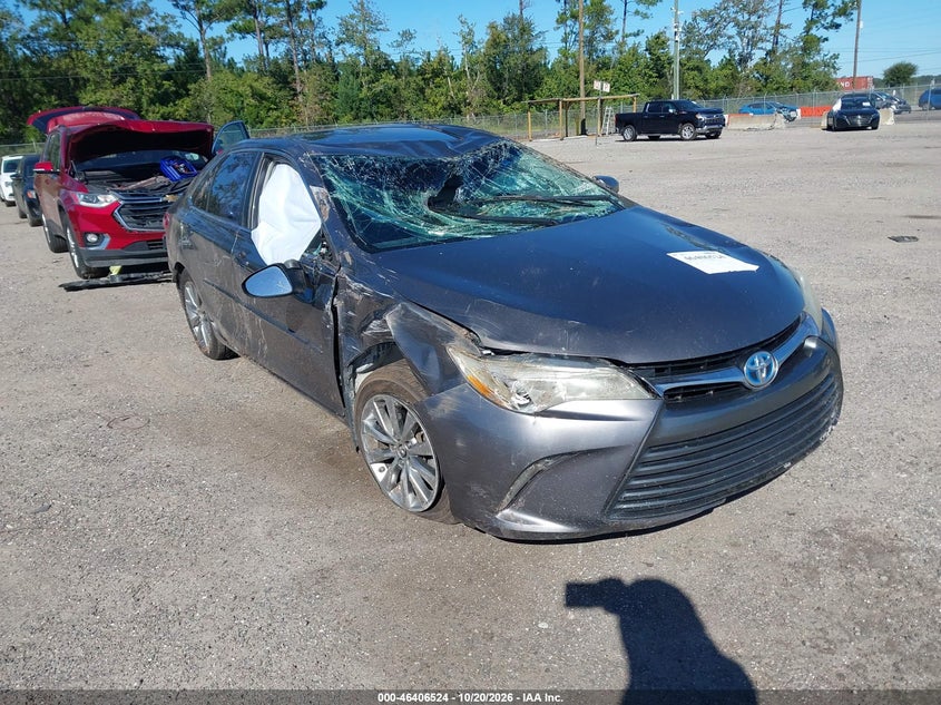 2017 Toyota Camry Hybrid XLE