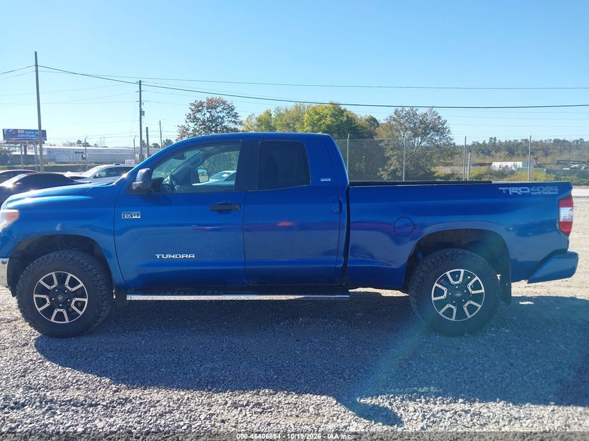 2017 TOYOTA TUNDRA SR5 5.7L V8 · Фото 14