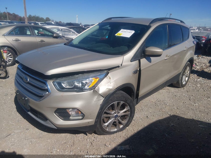 2017 Ford Escape Se, Left Front, IAAI, VIN 1FMCU9GD4HUB94692 — photo 2