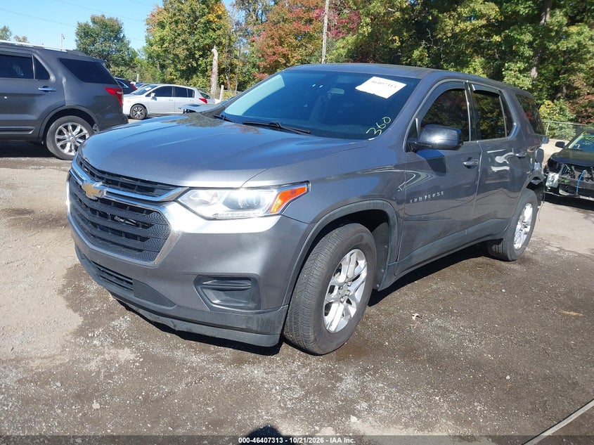 2019 Chevrolet Traverse Ls, Rear, IAAI, VIN 1GNERFKW9KJ108203 — photo 2