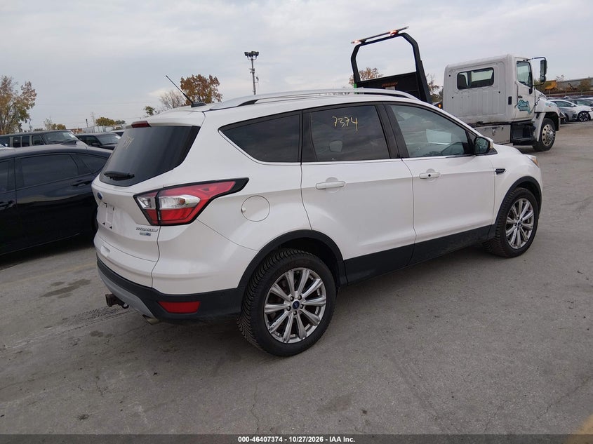 Vin: 1fmcu9j98hud88338, lot: 46907732, ford escape titanium 20174
