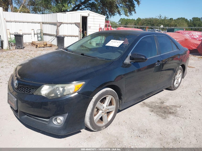 Vin: 4t1bf1fk2eu739047, lot: 46907829, toyota camry se 20142