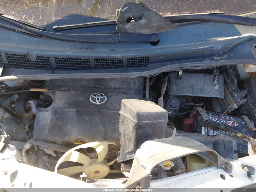 2011 TOYOTA SIENNA SE · Photo 10