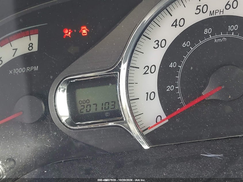 2011 TOYOTA SIENNA SE · Photo 15