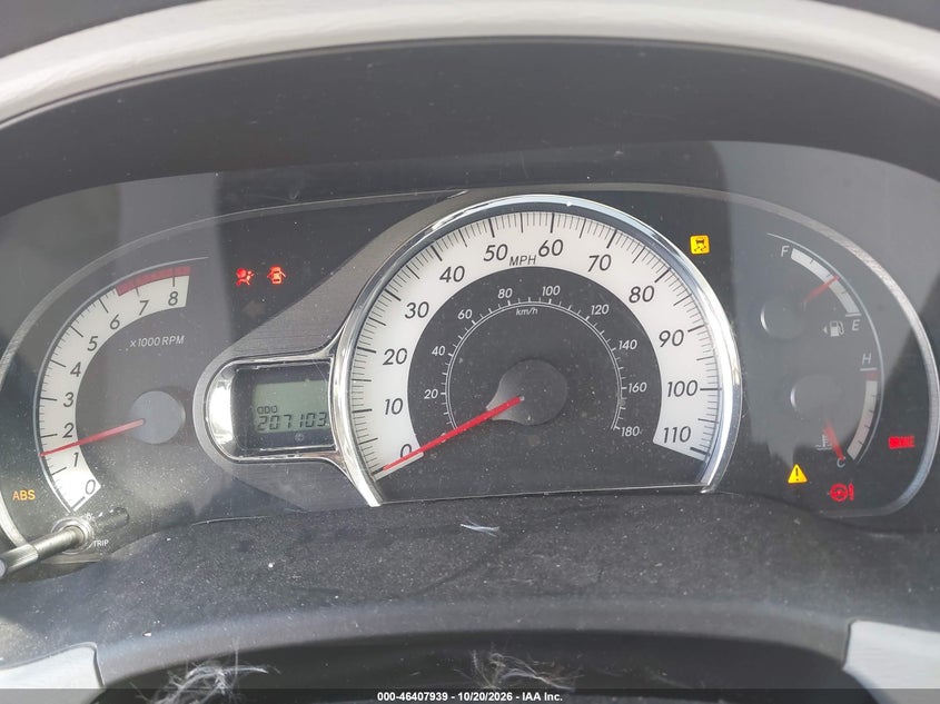 2011 TOYOTA SIENNA SE · Photo 7