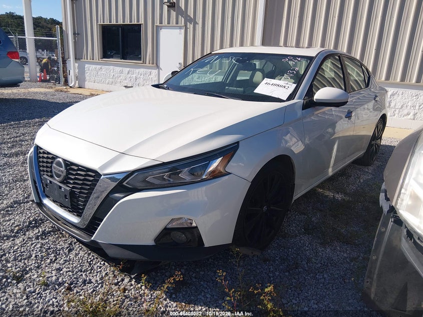 2019 Nissan Altima 2.5 Platinum, Left Front, IAAI, VIN 1N4BL4FV9KC113432 — photo 2