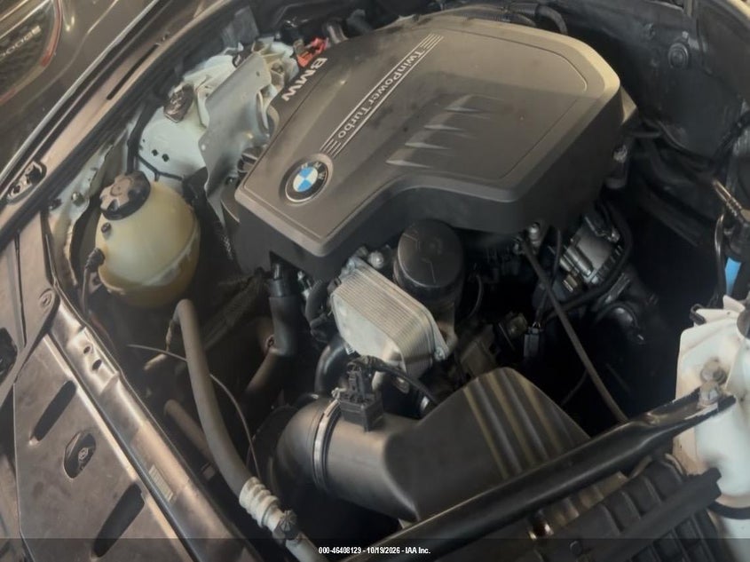 2012 BMW 528I XDRIVE · Photo 10