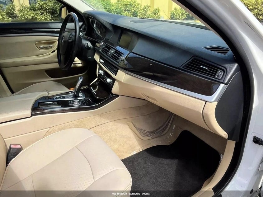 2012 BMW 528I XDRIVE · Photo 5