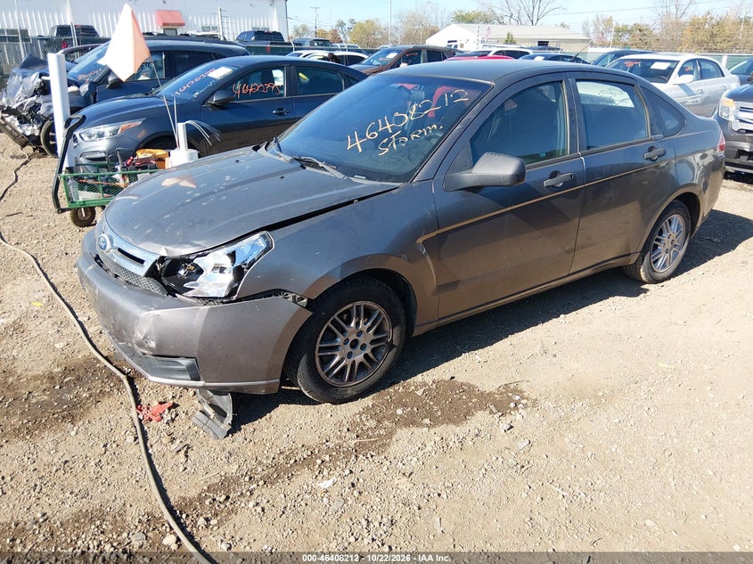 Vin: 1fahp3fn2bw157649, lot: 46908570, ford focus se 20112