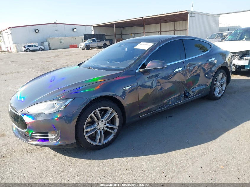 Vin: 5yjsa1e14ff117300, lot: 46909449, tesla model s 60/70/85 20152