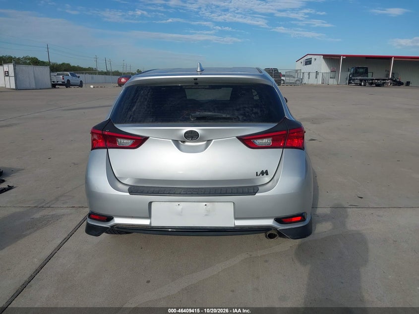 2016 SCION IM · Фото 16