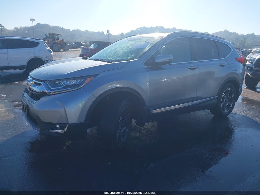 2018 Honda Cr-V Touring, Правый бок, IAAI, VIN 7FARW2H91JE007051 — фото 2