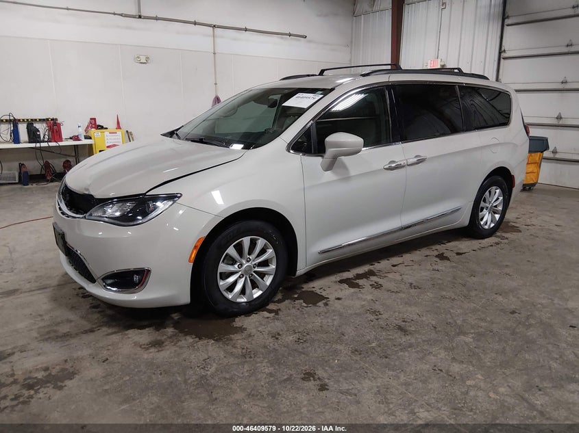 Vin: 2c4rc1bgxhr609726, lot: 46909937, chrysler pacifica touring-l 20172