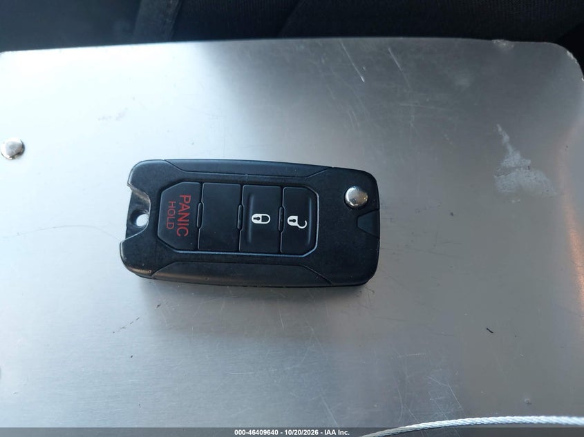 2015 JEEP RENEGADE LATITUDE · Photo 11