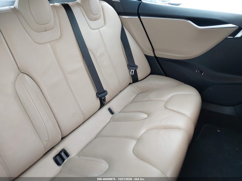 2013 TESLA MODEL S · Photo 8