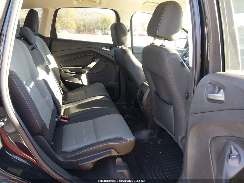 2016 FORD ESCAPE SE · Фото 8