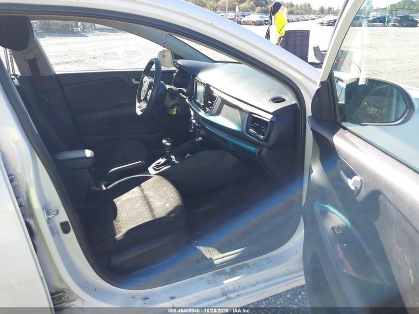 2019 KIA RIO S · Фото 5