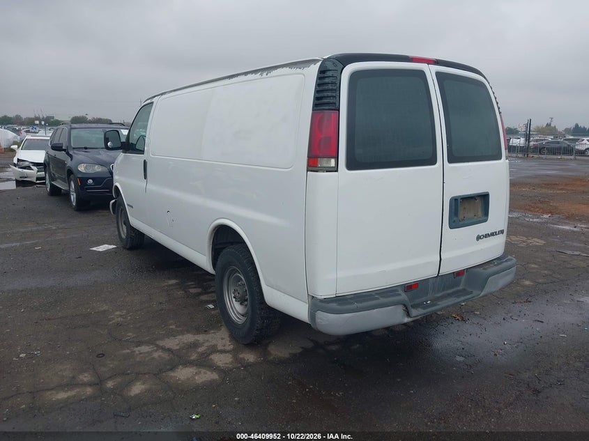 CHEVROLET EXPRESS 2002 VIN 1GCHG35R721208669