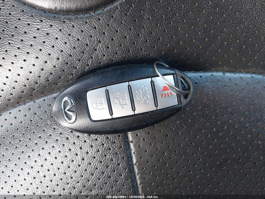 2012 INFINITI G37 JOURNEY · Фото 11