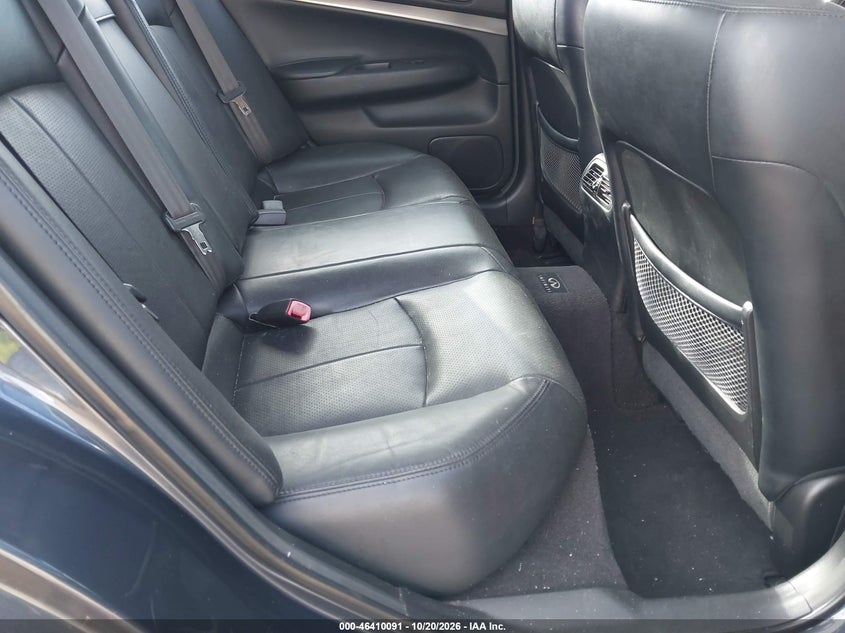 2012 INFINITI G37 JOURNEY · Фото 8