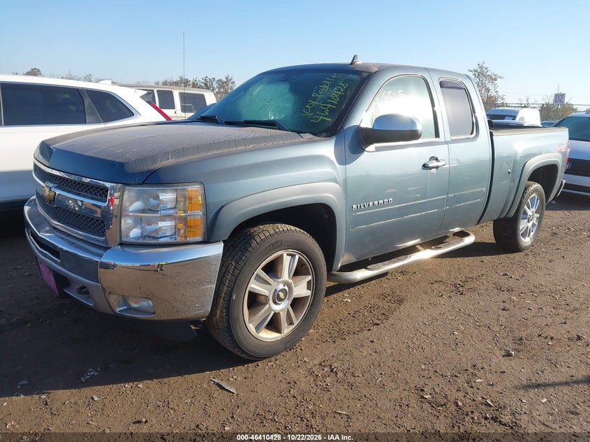 2012 CHEVROLET SILVERADO 1500 LT · Photo 2