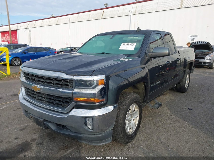 2018 Chevrolet Silverado 1500 1Lt, Right Side, IAAI, VIN 1GCVKREC4JZ188462 — photo 2