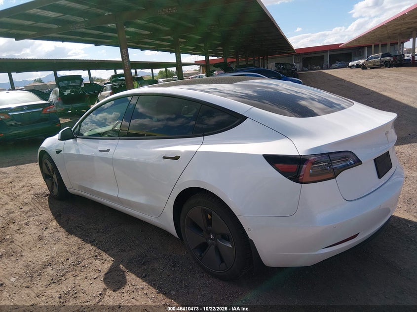 TESLA MODEL 3 - zdjęcie 14