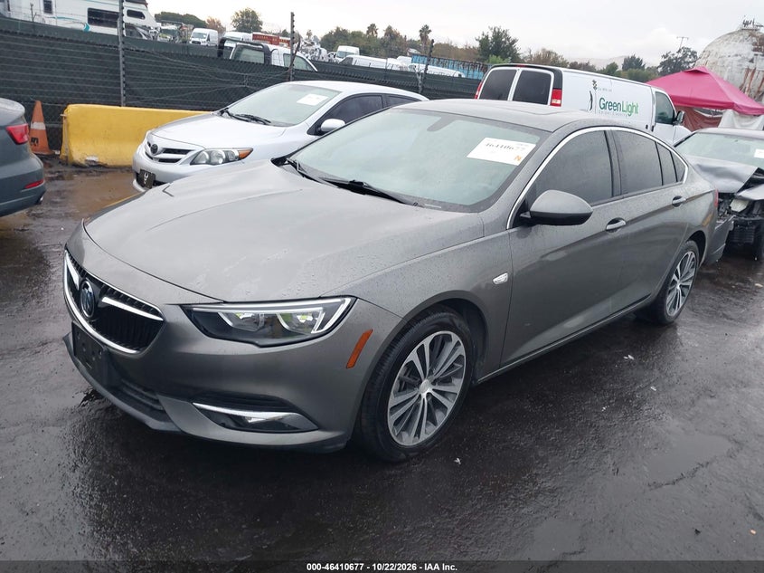 BUICK REGAL SPORTBACK 2018 VIN W04GP6SX2J1145831